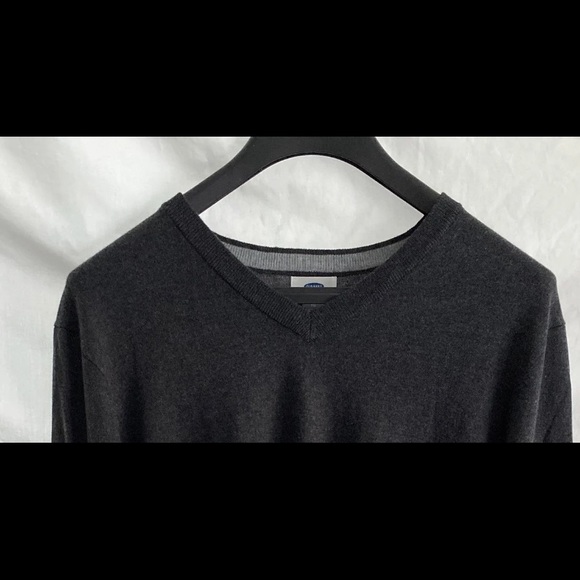 Men’s Old Navy V-neck sweater NWT - Picture 8 of 10